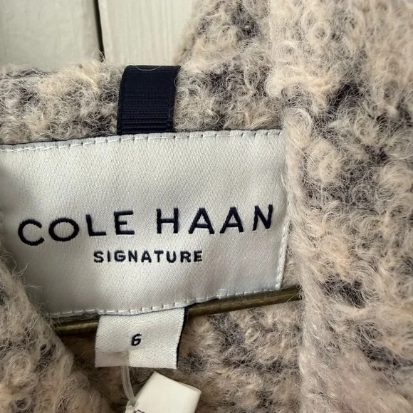 Cole Haan Signature Bouclé Coat Women’s Size 6 Neutral Button Front Winter - Picture 2 of 5